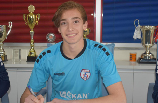 Trabzonspor genç kaleciyi kadrosuna kattı! İşte transferin maliyeti...