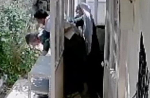 Yeğeninin saldırısından ‘ölü numarası’ yaparak kurtuldu