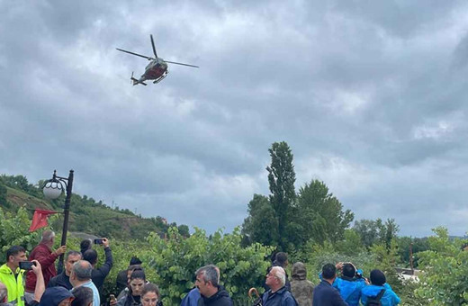 Bartın'ı sel vurdu! Mahsur kalan 70 işçi helikopterle tahliye ediliyor