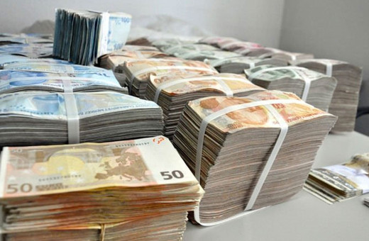 SGK uzmanı Erdursun paylaştı ekim ayında beklenen en düşük emekli maaşı ve seyyanen zam tutarı