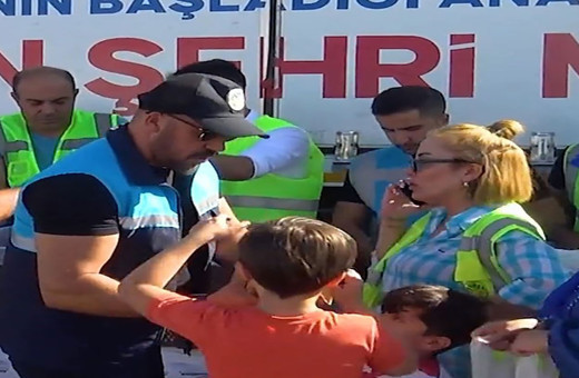 Bursa Büyükşehir Belediye Başkanı Alinur Aktaş'tan örnek hareket!