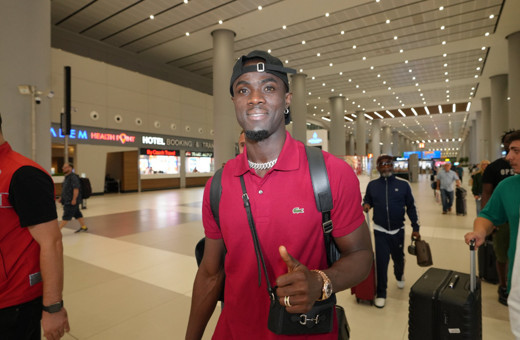 Beşiktaş'ın yeni transferi Eric Bailly İstanbul'da