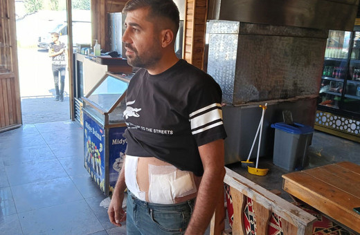 İnsanlık ölmedi dedirten davranış! Arabayla kadını takip edip laf atan tacizcilere tepki gösterdi karnından bıçaklandı