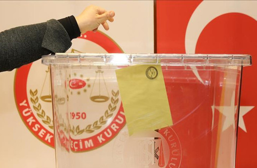 Mahmut Övür son anket sonuçlarını paylaştı:  "Kılıçdaroğlu için alarm zilleri çalıyor"