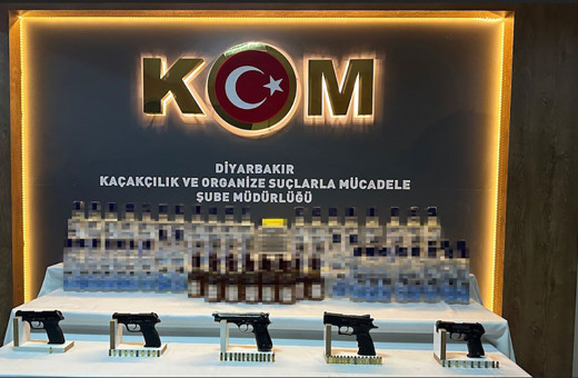 Diyarbakır'da kaçak alkol operasyonu! Çok sayıda alkol ele geçirildi: 5 gözaltı