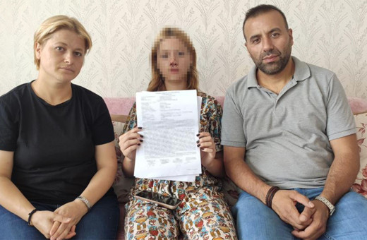 Kız çocuğununu önce taciz edip sonra kaldırım taşıyla saldırdılar! Yüzüne attıkları taşla dişlerini kırdılar