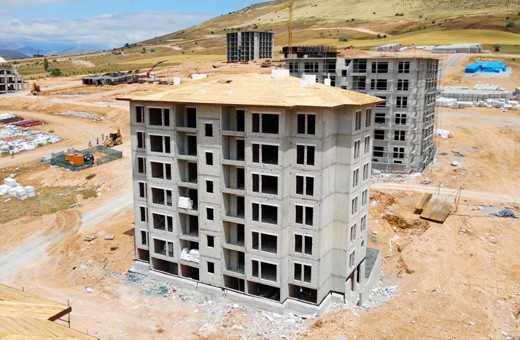 Konut fiyatlarını düşürecek gelişme! Mehmet Özhaseki açıkladı: Meclis açılınca ilk iş