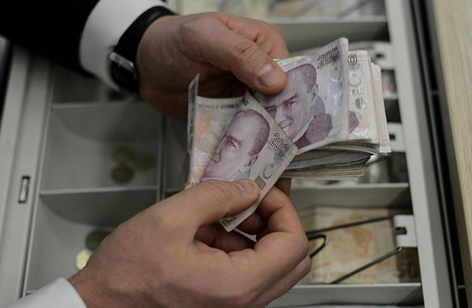 En düşük emekli maaşı ne kadar olacak? Uzman isim canlı yayında açıkladı