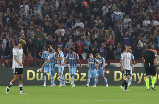 Trabzonspor sahasında Beşiktaş'ı 3-0 mağlup etti