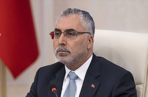 Çalışma ve Sosyal Güvenlik Bakanı Vedat Işıkhan'dan emekli ikramiyesi açıklaması