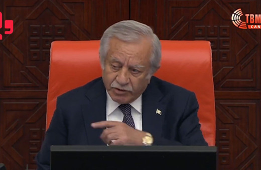 Meclis Genel Kurulu'nda Celal Adan'ın mikrofonu kapatıp HEDEP'lilere ettiği küfür canlı yayına yansıdı!