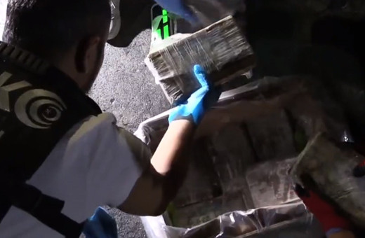 Mersin'de 610 kg kokain ele geçirildi: Bakan Yerlikaya görüntüleri paylaştı