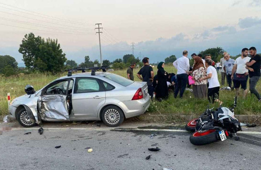 Balıkesir'de otomobille çarpışan motosikletin sürücüsü öldü