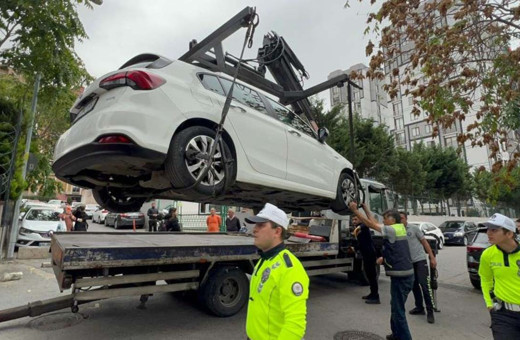 Dilan Polat ve Engin Polat’ın şirketlerine ait araçlar çekicilerle götürüldü