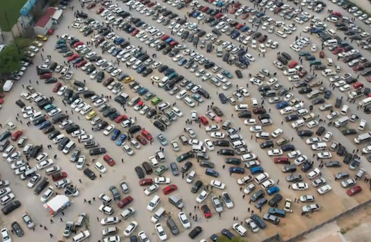 Yeni yılda fiyatlar değişecek söylentisi yetti ikinci el pazarı doldu taştı