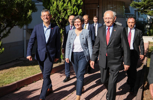 CHP Genel Başkanı Özgür Özel, Kemal Kılıçdaroğlu'nu evinde ziyaret etti