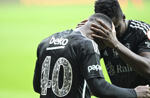 Beşiktaş, Başakşehir'i tek golle geçti, Rıza Çalımbay galibiyetle başladı