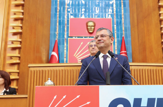 Özgür Özel ilk grup toplantısında Kemal Kılıçdaroğlu'nu unutmadı: Vefamızı her fırsatta her zaman göstereceğiz