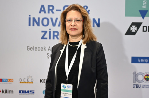 Fenerbahçe Üniversitesi'nde "AR-GE ve İnovasyon Zirvesi" yapıldı