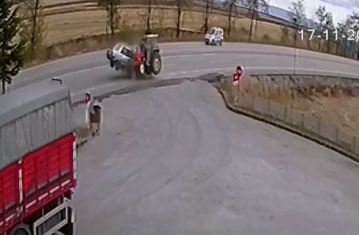 Traktörle çarpışan otomobilin sürücüsü öldü!