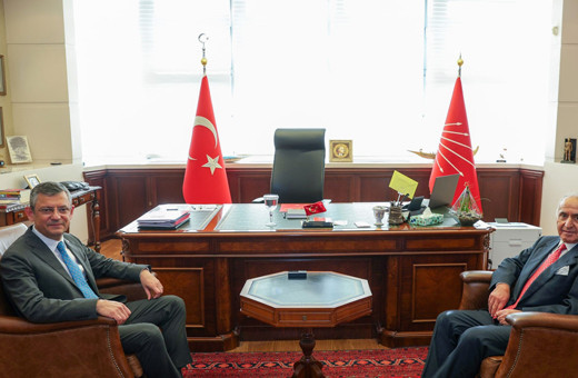 Özgür Özel Hikmet Çetin ile bir araya geldi