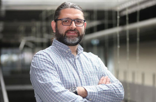 AGÜ Öğretim Üyesi Dr. Talha Erdem'e Üstün Başarılı Genç Bilim İnsanı Ödülü