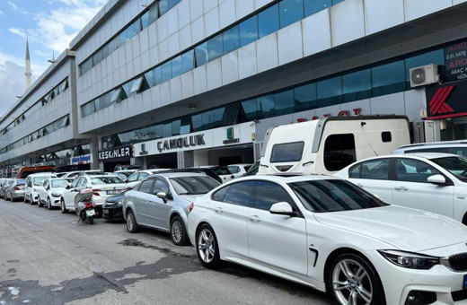 İkinci el otomobil fiyatları geriledi! Düşüşün devamı gelir mi?