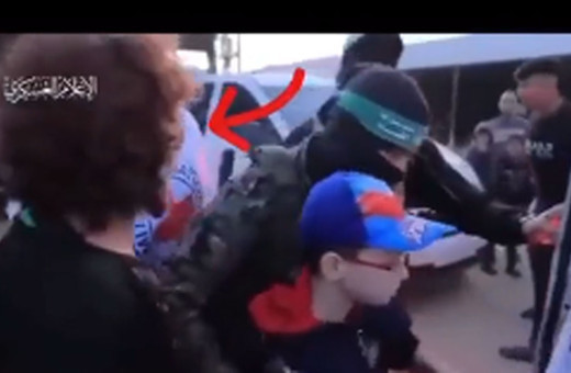 Kızılhaç kostümlü Mossad ajanı yakalandı rehine takasında Kassam üyesine takip cihazı