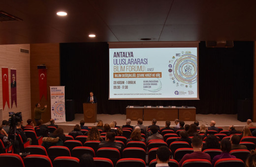 Antalya Uluslararası Bilim Forumu'nda iklim değişikliği masaya yatırıldı