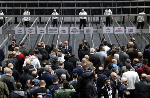 Beşiktaş yeni başkanını seçiyor! Oy verme işlemi başladı