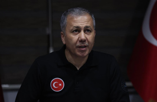 Bakan Yerlikaya duyurdu: 1'i kırmızı kategoride 2 terörist etkisiz hale getirildi