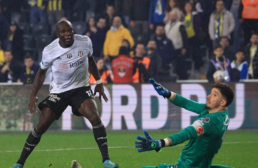 Aboubakar, Fenerbahçe'ye attığı gollerle dikkat çekiyor!