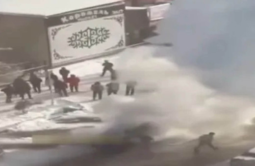 Bişkek'teki Türk Büyükelçiliği önünde patlama! İşte ilk görüntüler...