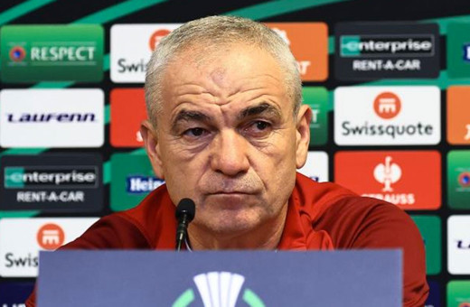 Beşiktaş Rıza Çalımbay ile yola devam edecek mi? Yönetimden açıklama geldi