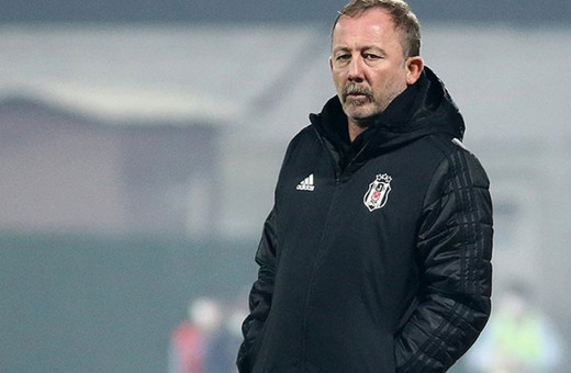 Taraftarlar isyan etti! Dolmabahçe'de Sergen Yalçın sesleri