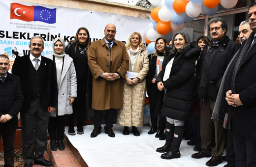 Van'da 50 öğrenciye robotik kodlama ve yapay zeka eğitimleri verilecek