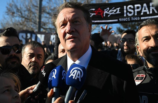 Beşiktaş Kulübü Başkanı Hasan Arat'tan teknik direktör açıklaması