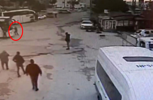 Otobüs şoförü kızdığı muavini otobüsle ezerek öldürdü! Dehşet anları kamerada...