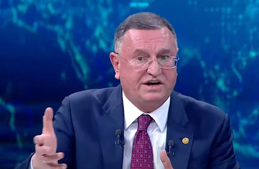 CHP Hatay adayı Lütfü Savaş'tan eleştirilere yanıt: 16 ilde sadece Savaş suçlandı