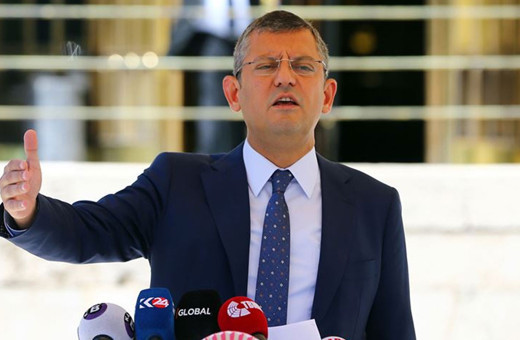 CHP lideri Özgür Özel'den emekli zammı tepkisi