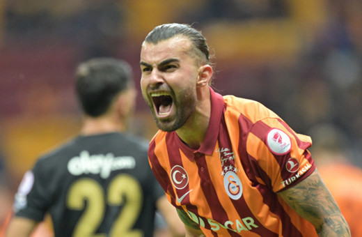 Galatasaray sahasında Ümraniyespor'u mağlup ederek turladı