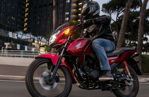 Yeni Honda CB125F, yakıtta ve performansta iddialı
