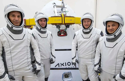 Türkiye'nin ilk uzay yolcusu Gezeravcı'nın yer aldığı Ax-3 misyonunun yolculuğu başladı