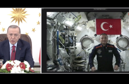 Cumhurbaşkanı Erdoğan, ilk Türk astronot Alper Gezeravcı ile görüştü