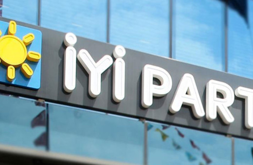 İYİ Parti'de bir isim adaylıktan çekildi! Meral Akşener'in iznini almış