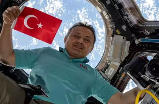 İlk Türk astronot Alper Gezeravcı İTÜ'de ders vermeye hazırlanıyor