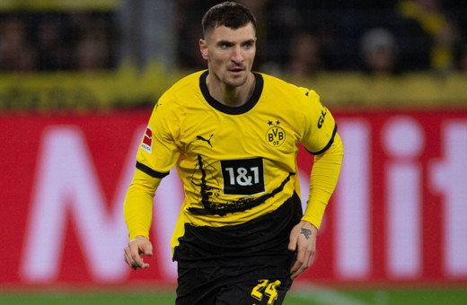 Trabzonspor sağ bek Thomas Meunier'i Trabzon'a getirdi