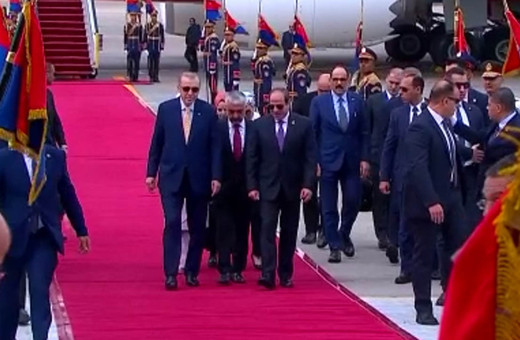 Cumhurbaşkanı Erdoğan Mısır'a geldi