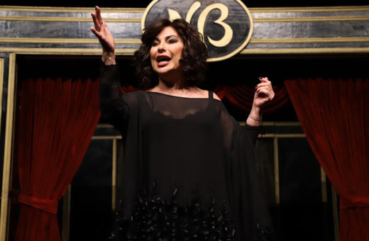 "Nilgün Belgün’le Aşk ve Komedi" Büyükçekmece'de sahnelendi