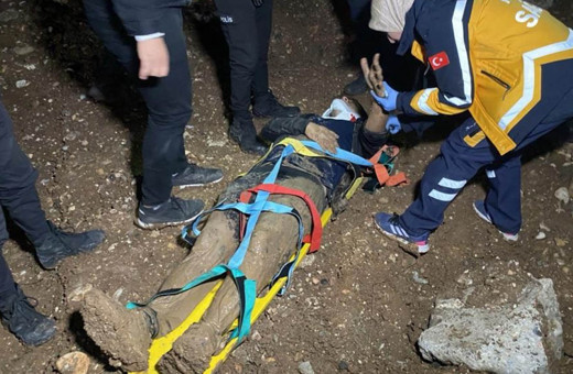 Adıyaman’daki feci kaza kamerada: 1 polis hayatını kaybetti, 1 polis yaralandı